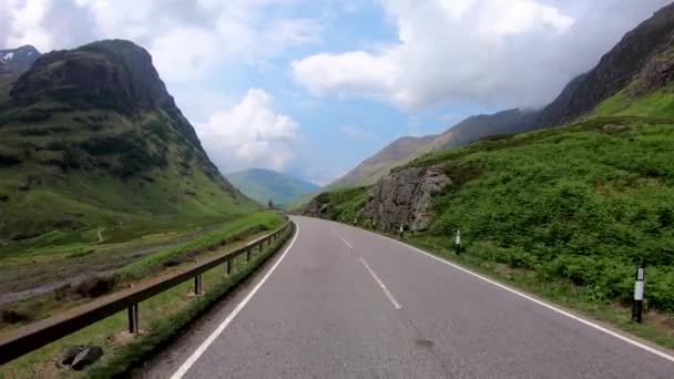 POV fährt Drei Schwestern von Glencoe Berge Schottland - Filmmaterial, Video