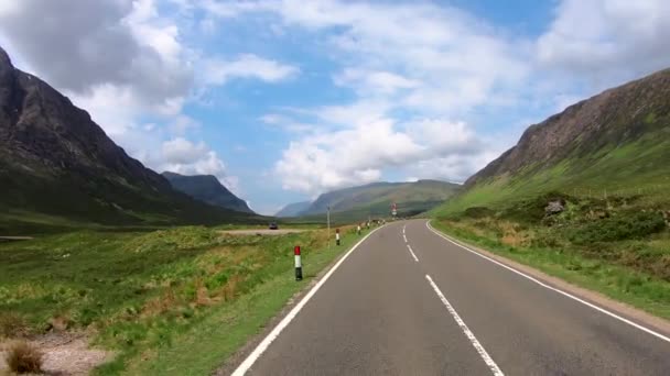 Glencoe İskoç Highland A82 yolunda POV sürücüsü - Video, Çekim