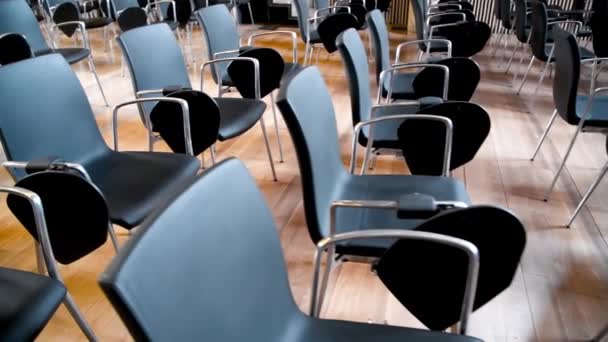 Пустой конференц-зал, современный бизнес-интерьер - Кадры, видео
