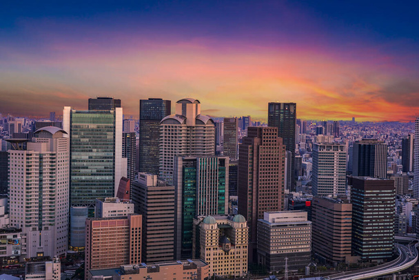 Ciudad de Tokio skyline al atardecer crepuscular - Foto, Imagen