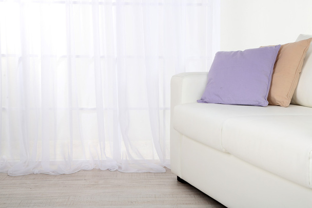 White leather sofa in room - Fotó, kép