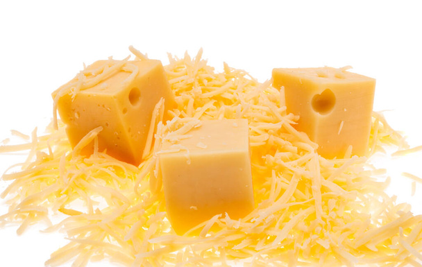 queijo ralado isolado sobre fundo branco - Foto, Imagem