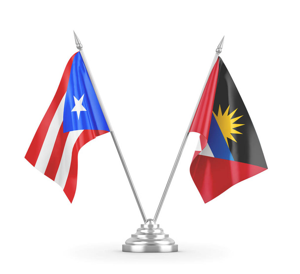 Флаги таблиц Антигуа и Барбуда и Пуэрто-Рико изолированы на белом 3D рендеринге - Фото, изображение