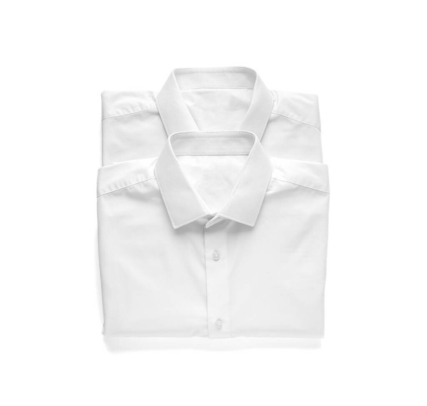 Ανδρικά πουκάμισα απομονώνονται σε λευκό φόντο - Φωτογραφία, εικόνα