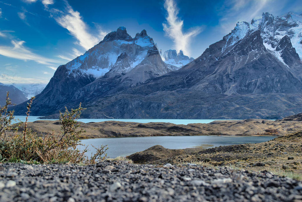 Pehoe järvi ja Guernos vuoret kaunis maisema, kansallispuisto Torres del Paine, Patagonia, Chile, Etelä-Amerikka - Valokuva, kuva