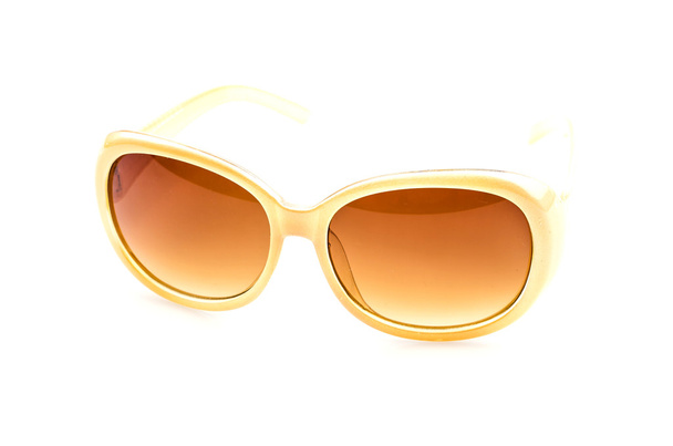 сонцезахисні окуляри на білому
 - Фото, зображення
