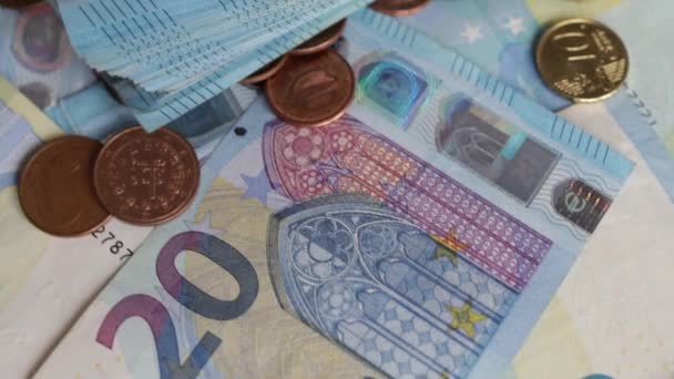 Panorama de euros dinero, billetes y monedas, moneda de la Unión Europea (EUR) - Metraje, vídeo