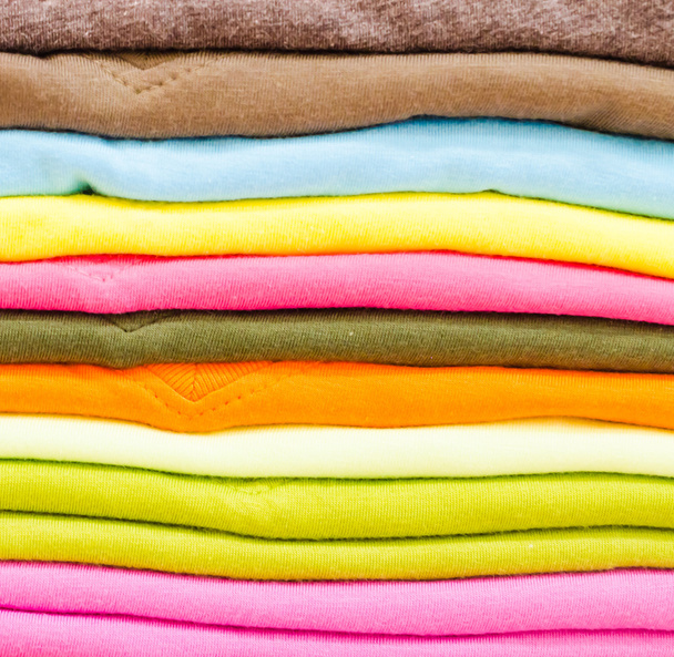 Camisa de algodão colorido
 - Foto, Imagem
