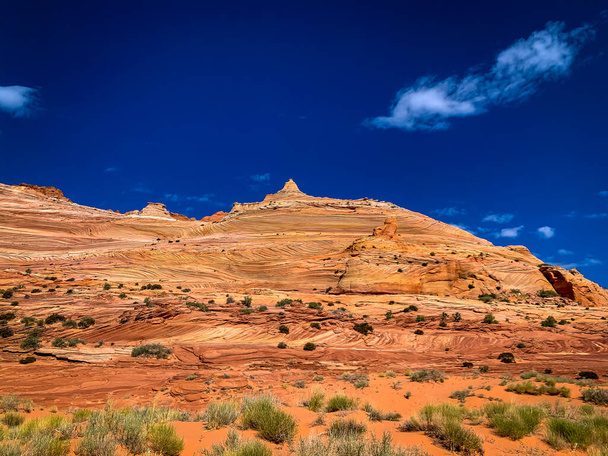 Formaciones rocosas de arenisca ubicadas en Coyote Butte North, Arizona - Foto, imagen