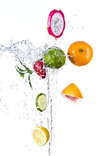 Fruit with water splash - Photo, Image
