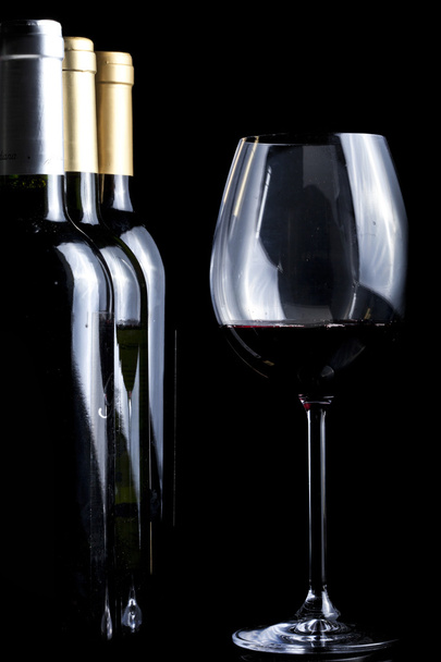 Bottles and glass of wine - Foto, Imagen