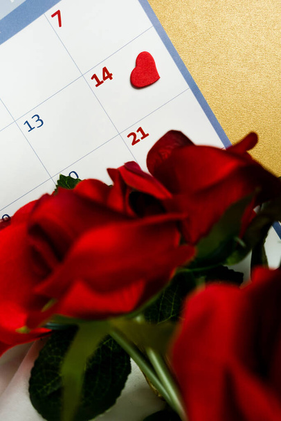 2021 calendar with February 14 marked with a red heart. Valentine's Day - Фото, зображення