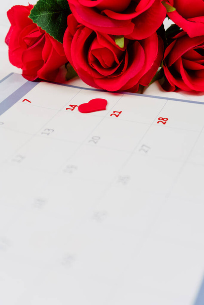 2021 calendar with February 14 marked with a red heart. Valentine's Day - Фото, зображення