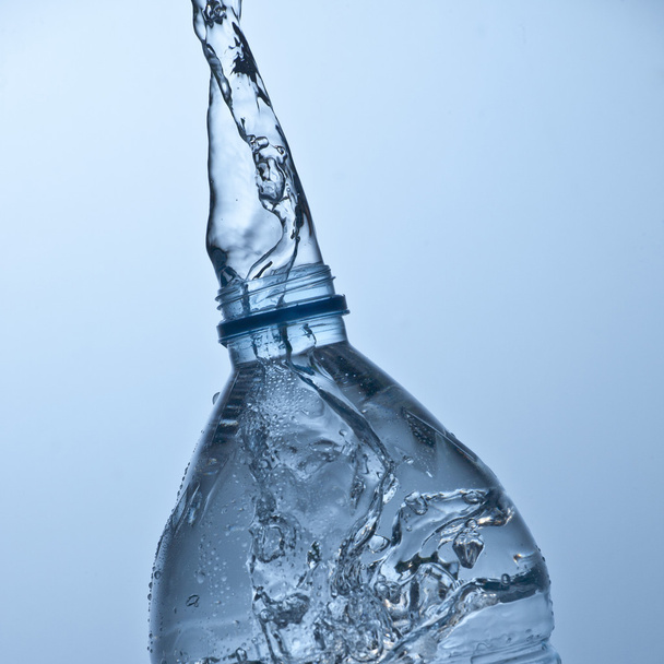 Water from the bottle - 写真・画像