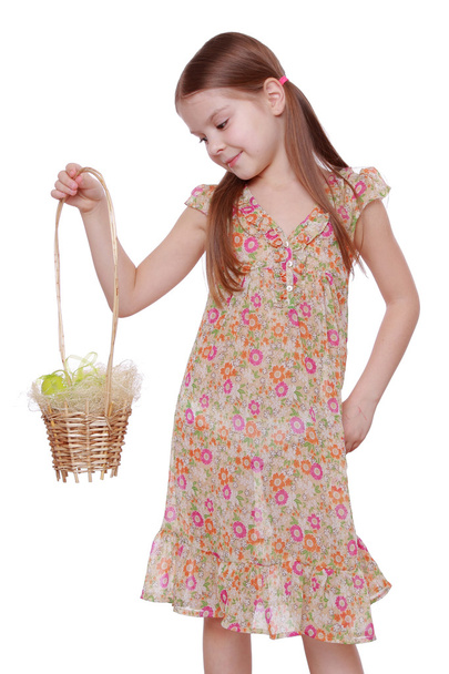 Girl with Easter basket - Foto, afbeelding