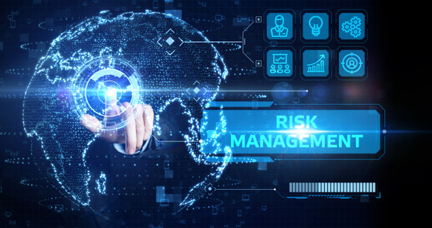 Ticari Yatırım Konsepti Risk Yönetimi ve Değerlendirmesi. İş, Teknoloji, İnternet ve ağ kavramı. - Fotoğraf, Görsel