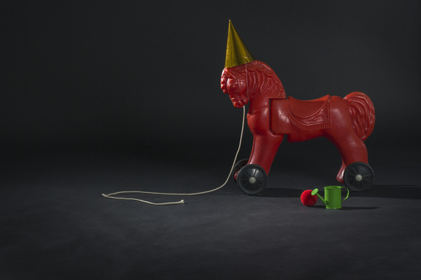 Red toy horse - Фото, зображення