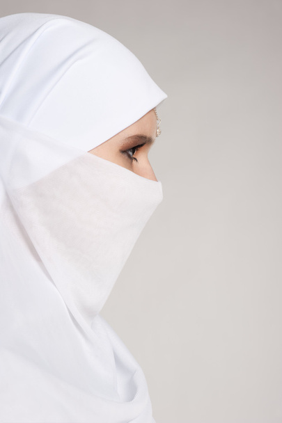 Woman in hijab - Fotoğraf, Görsel