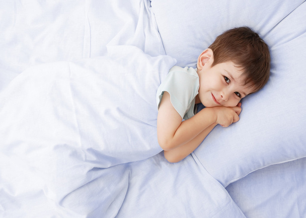 Boy in bed - Foto, Bild
