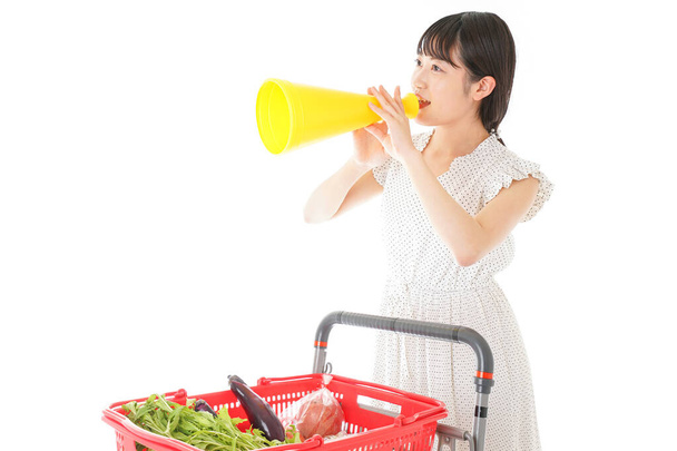 nő és szupermarket eladó kép - Fotó, kép