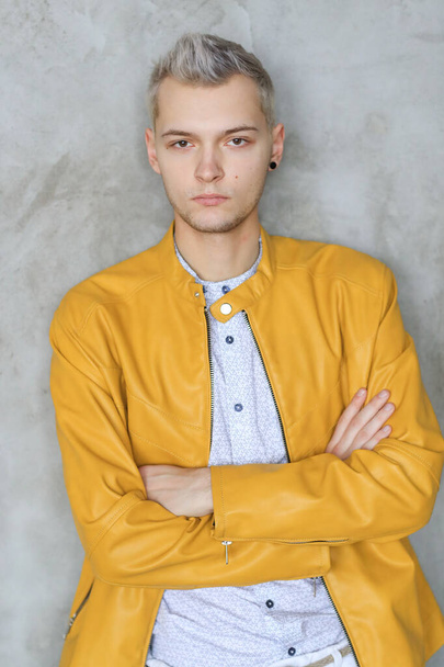 Young man with white hair - Valokuva, kuva