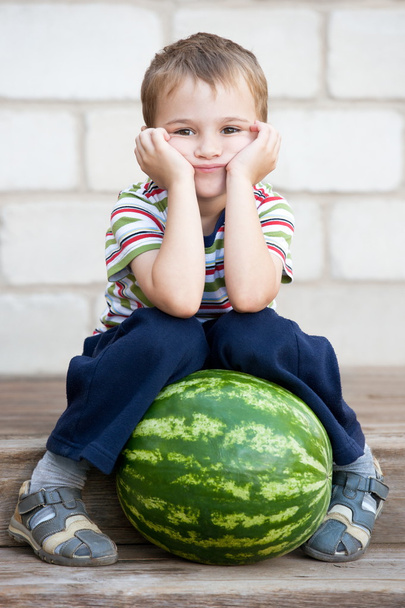 Boy with a watermelon - Fotoğraf, Görsel