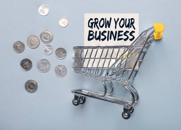 Grow your business inscription. Expansion, upselling and updating in retail concept. - Fotoğraf, Görsel