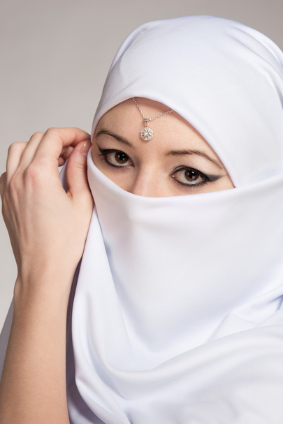 Woman in hijab - Valokuva, kuva