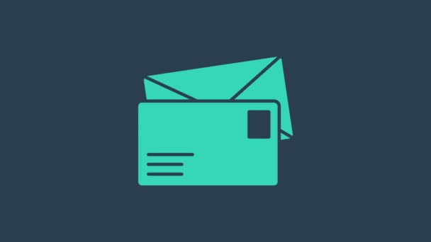 Значок бирюзового конверта выделен на синем фоне. Символ письма электронной почты. Видеографическая анимация 4K - Кадры, видео
