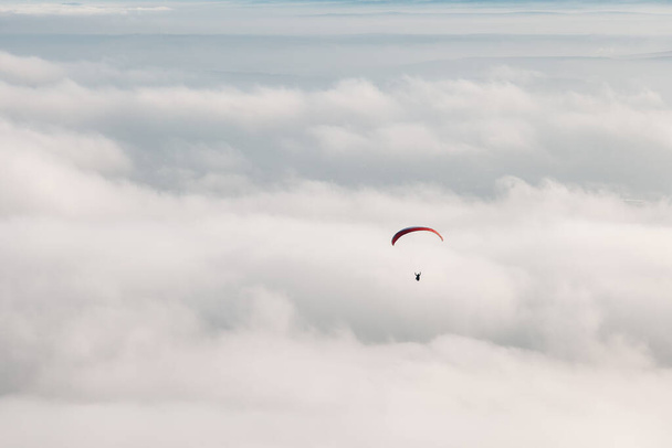paraglider in the sky - Fotografie, Obrázek