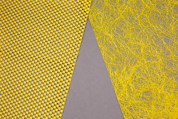 Creativo moderno sfondo giallo e grigio. colori dell'anno 2021. - Foto, immagini