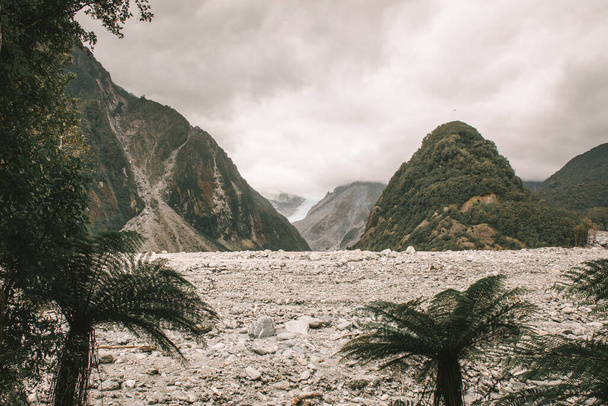 Ледниковая долина, Ледник Фокс, Западное побережье, Новая Зеландия - Фото, изображение