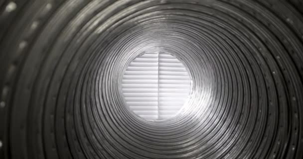 Vzduchové potrubí - posuvné uvnitř ohebné hliníkové trubky pro ventilační systém - Záběry, video