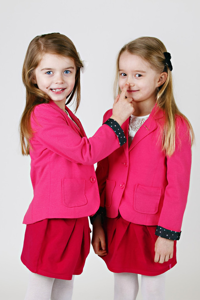 6 Jahre alte Schwestern - Foto, Bild