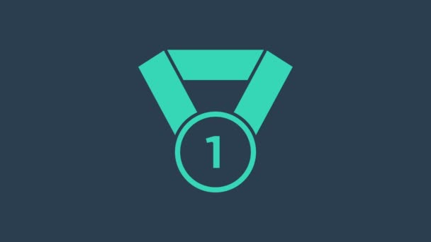 Tyrkysová medaile ikona izolované na modrém pozadí. Symbol vítěze. Grafická animace pohybu videa 4K - Záběry, video