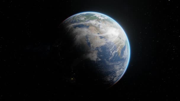 Incrível vista frontal do planeta Terra do espaço sobre o fundo das estrelas. Rastreamento em tiro de metade da Terra iluminada em resolução 4k. - Filmagem, Vídeo