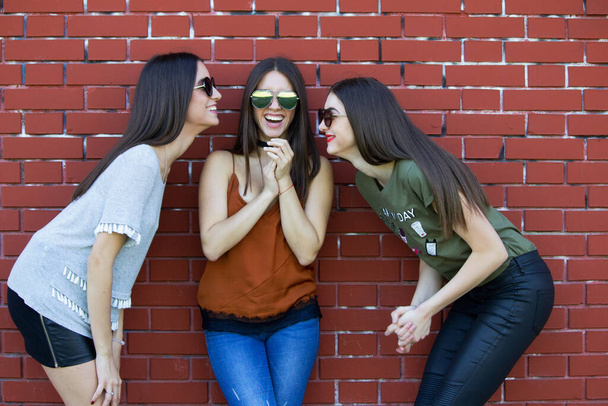 felicidade três meninas diversão - Foto, Imagem