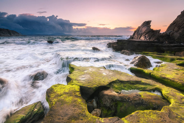 hämmästyttävä auringonlasku maisema Barrika rannalla - Valokuva, kuva
