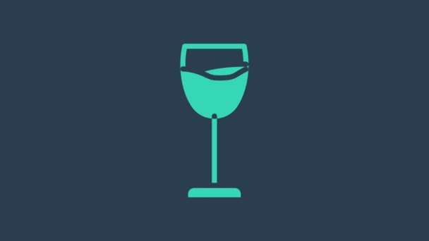 Mavi arka planda izole edilmiş turkuaz şarap ikonu. Şarap kadehi işareti. 4K Video hareketli grafik canlandırması - Video, Çekim