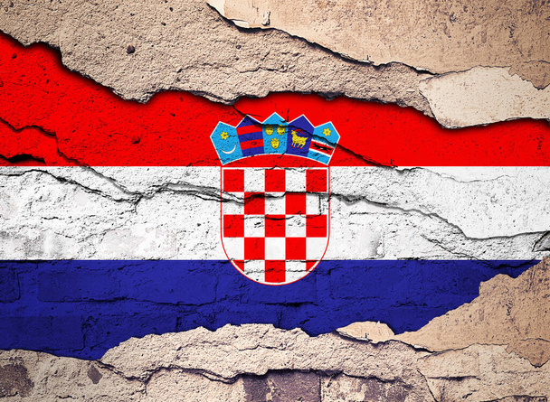 Bandeira da Croácia pintada em um fundo de parede antigo. Ilustração 3D  - Foto, Imagem