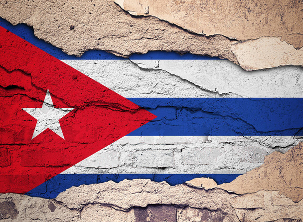 Bandera de Cuba pintada sobre un viejo fondo de pared. Ilustración 3D  - Foto, Imagen