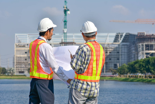 Engineer team shake hand on site construction - Foto, Imagen