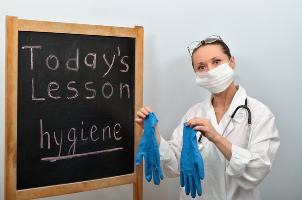 Profesor - médico dice productos de higiene defensa personal
 - Foto, imagen