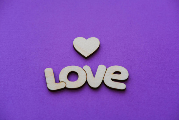 Valentine κάρτα για 14 Φεβρουαρίου με τις λέξεις αγάπη - Φωτογραφία, εικόνα