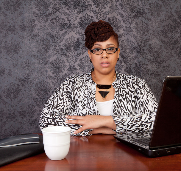Black woman working from home - Foto, Imagen