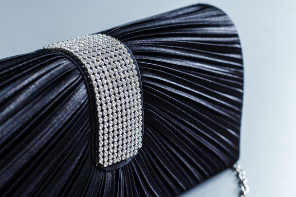 Luxus schwarze Frauentasche isoliert über weiß - Foto, Bild