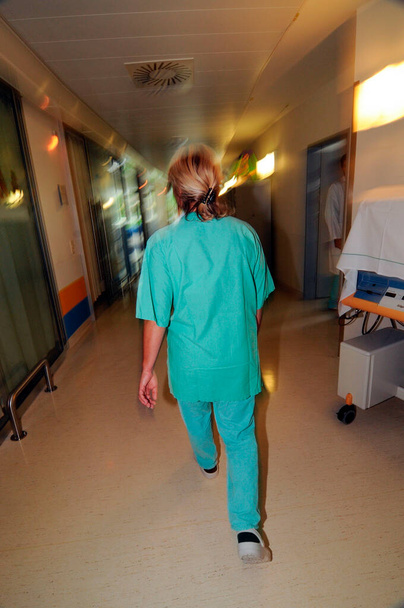 больничная медсестра в здравоохранении, работает медицинским работником  - Фото, изображение