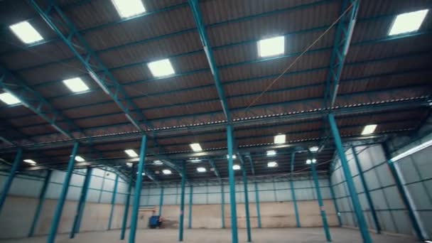 Wide angle view of empty warehouse or factory - Footage, Video