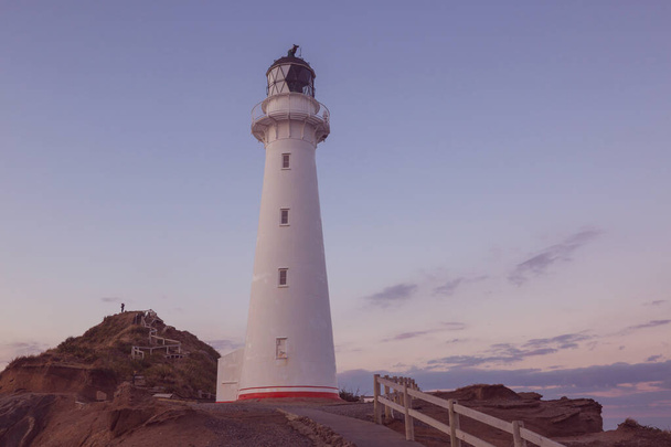 Lighthouse in Pacific coast, New Zealand - Zdjęcie, obraz