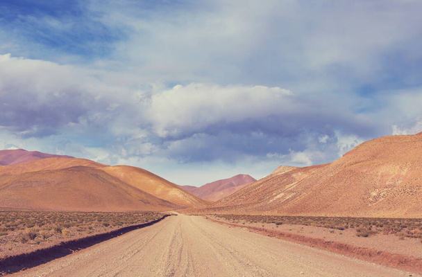 Fantastische Landschaften im Norden Argentiniens. Schöne inspirierende Naturlandschaften. - Foto, Bild